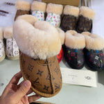 Pre-Order Fur Slippers Kid